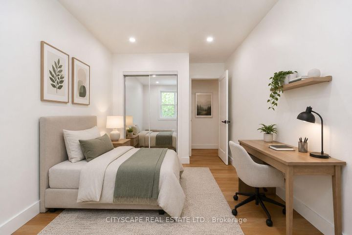 Photo 16 at 322 Fernwood Avenue, O'Neill, Oshawa