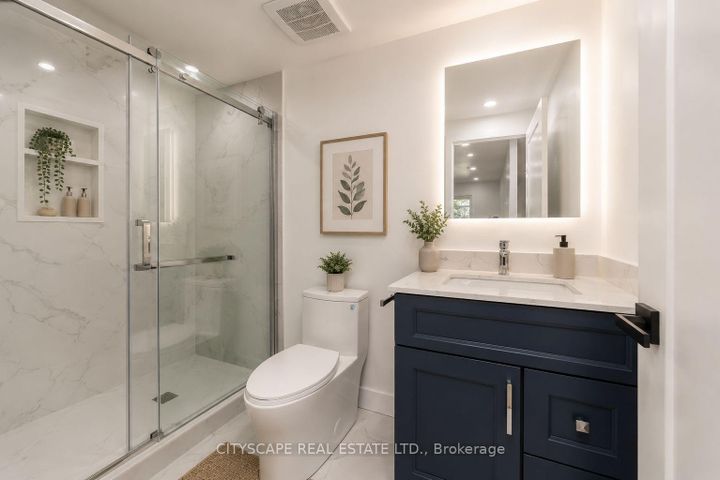 Photo 17 at 322 Fernwood Avenue, O'Neill, Oshawa