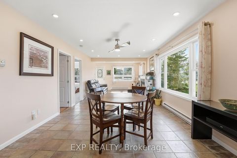 Photo 6 at 33 Isle Vista Drive, Virginia, Georgina