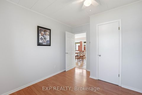 Photo 17 at 33 Isle Vista Drive, Virginia, Georgina