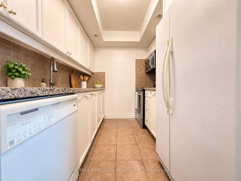 Photo 3 at 2708 - 10 Northtown Way, Willowdale East, Toronto