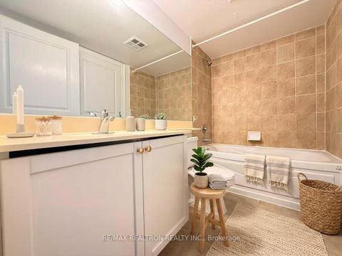 Photo 9 at 2708 - 10 Northtown Way, Willowdale East, Toronto