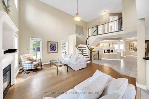 Photo 11 at 71 Balmoral Place, Shore, Barrie
