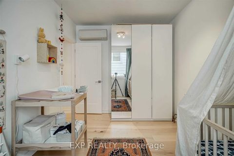 Photo 10 at 452 Montrose Avenue, Little Italy, Toronto