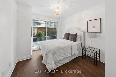 Photo 17 at 408 - 230 King Street E, Moss Park, Toronto