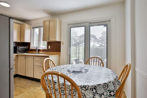 Photo 12 at 56 Cathy Jean Crescent, Jamestown, Toronto