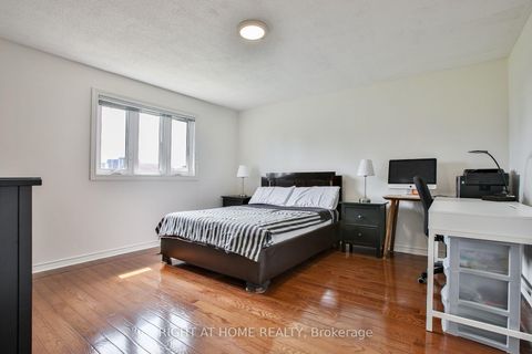 Photo 16 at 56 Cathy Jean Crescent, Jamestown, Toronto
