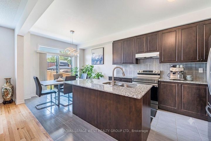 Photo 2 at 1278 Aquarius Trail, Rural Pickering, Pickering