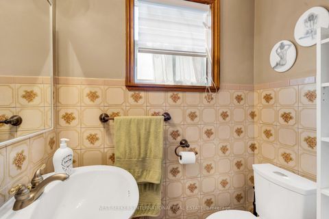 Photo 14 at 65 Orchardcroft Crescent, York University Heights, Toronto
