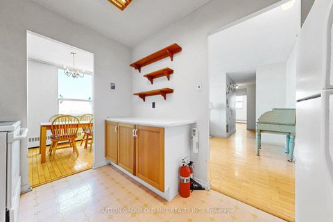 Photo 13 at 1901 - 5 Parkway Forest Drive, Henry Farm, Toronto