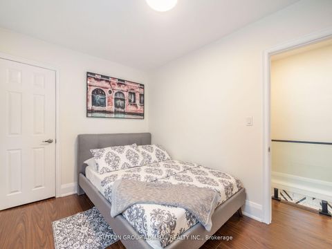Photo 31 at 389 Davisville Avenue, Mount Pleasant East, Toronto