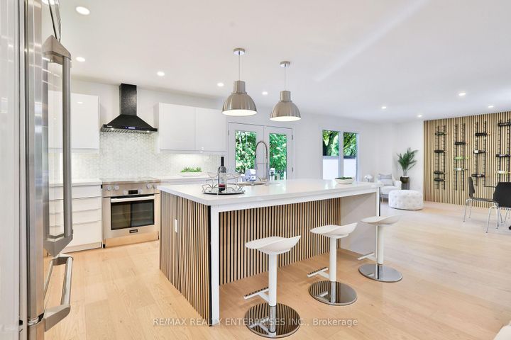 Photo 11 at 625 Sir Richards Road, Erindale, Mississauga