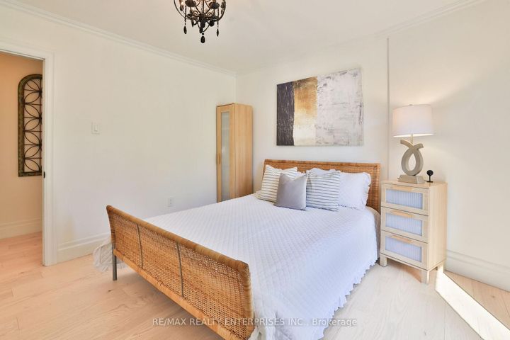 Photo 23 at 625 Sir Richards Road, Erindale, Mississauga