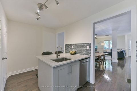 Photo 13 at 918 Greenwood Avenue, Danforth, Toronto