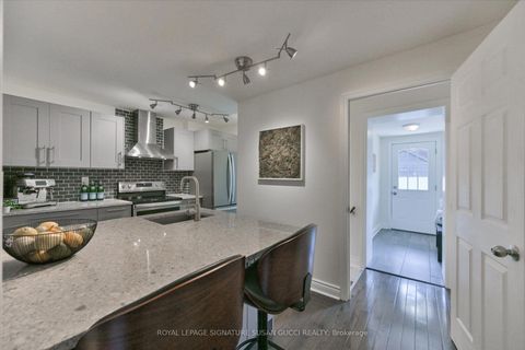 Photo 15 at 918 Greenwood Avenue, Danforth, Toronto