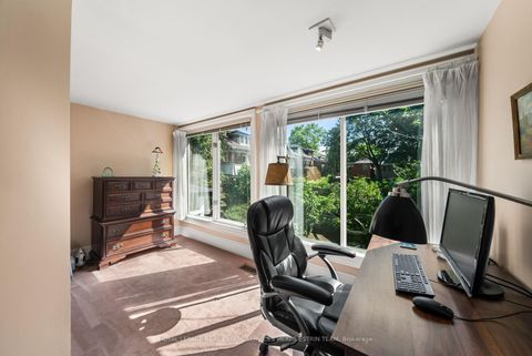 Photo 12 at 9 Inglewood Drive, Moore Park, Toronto