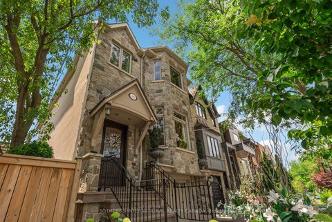 Photo 1 at 209 Douglas Avenue, Lawrence Park North, Toronto