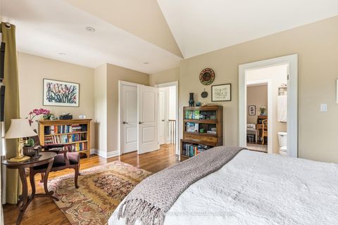 Photo 21 at 209 Douglas Avenue, Lawrence Park North, Toronto