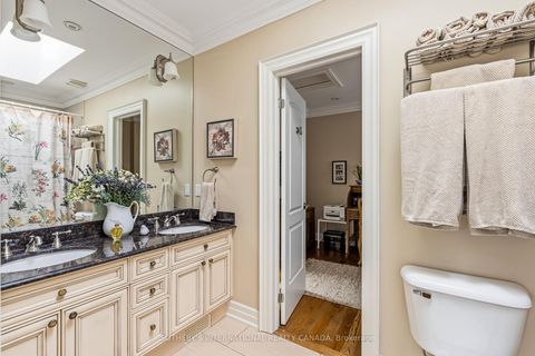 Photo 22 at 209 Douglas Avenue, Lawrence Park North, Toronto