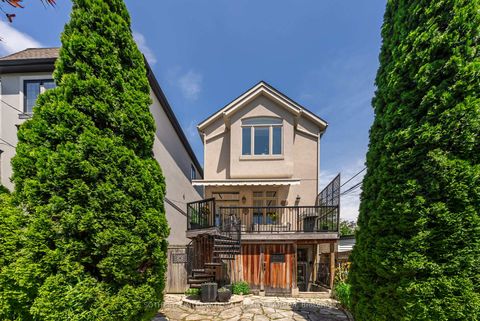 Photo 34 at 209 Douglas Avenue, Lawrence Park North, Toronto