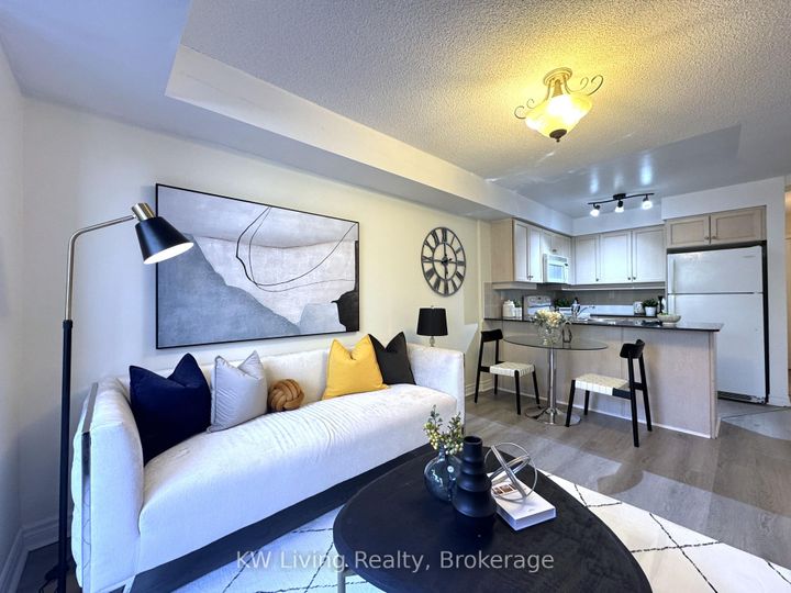 Photo 1 at 204 - 19 Barberry Place, Bayview Village, Toronto