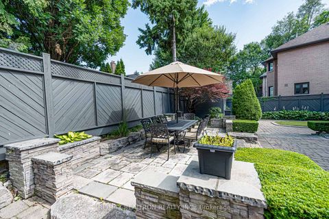 Photo 5 at 37 Stuart Crescent, Westgate, Toronto