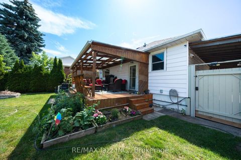 Photo 17 at 12 Warnsworth Street, West Hill, Toronto