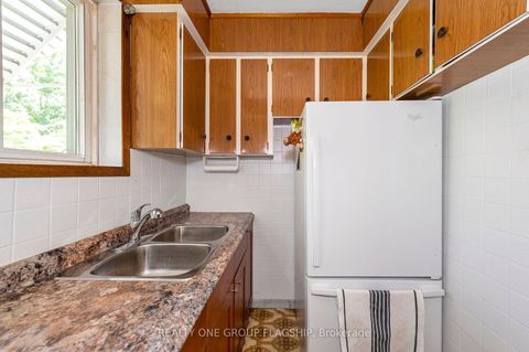 Photo 6 at 475 Shaw Street, Little Italy, Toronto