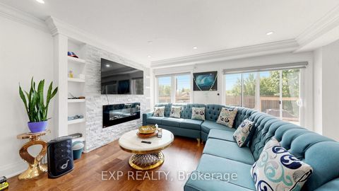 Photo 4 at 44 Tower Drive, Maryvale, Toronto
