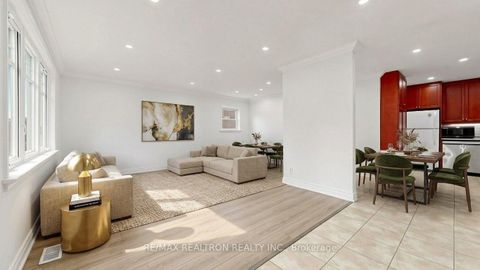Photo 9 at 91 Vauxhall Drive, Dorset Park, Toronto