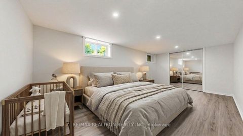Photo 30 at 91 Vauxhall Drive, Dorset Park, Toronto