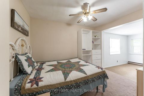 Photo 14 at 30 Allister Avenue, Cliffcrest, Toronto