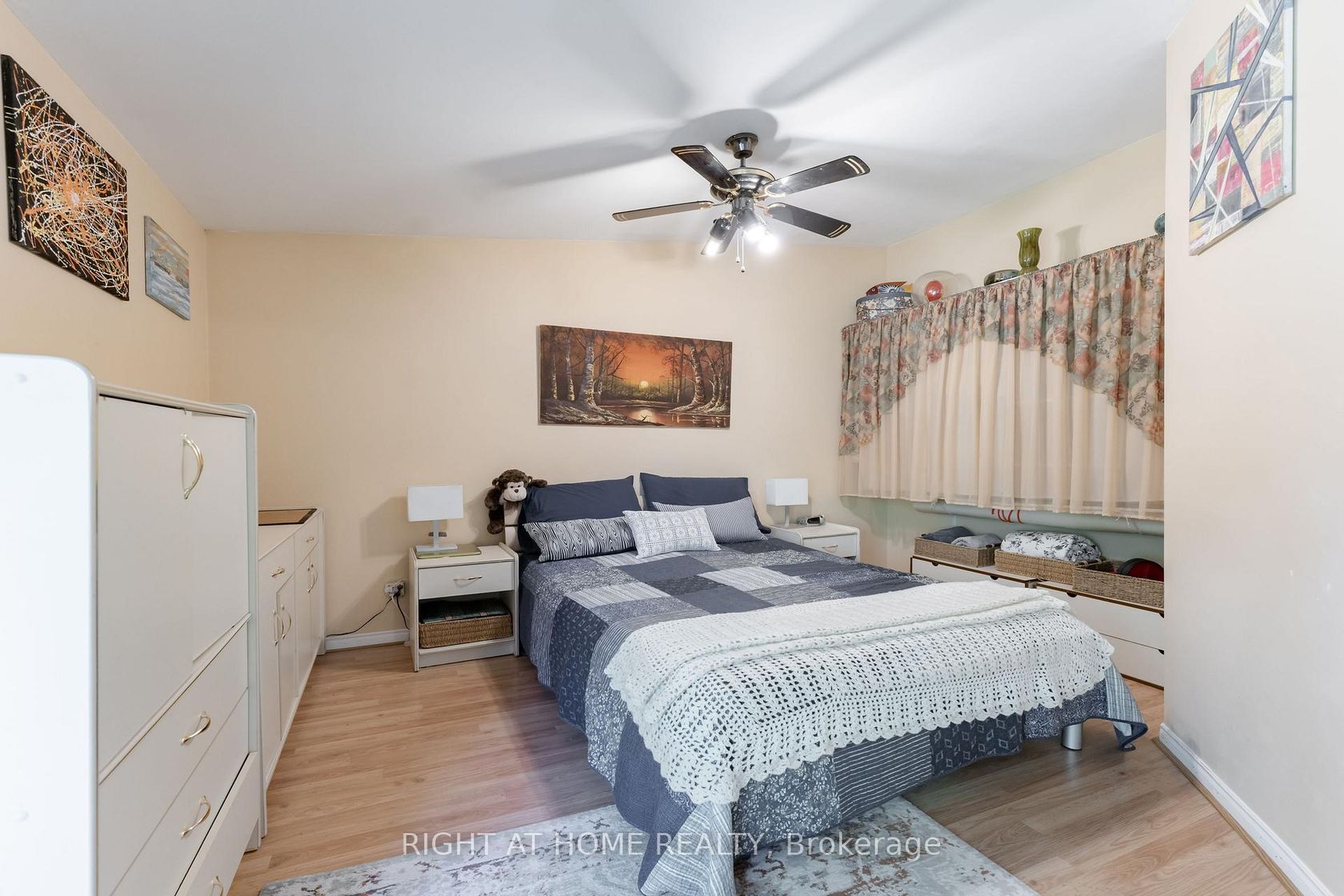 Photo 17 at 30 Allister Avenue, Cliffcrest, Toronto