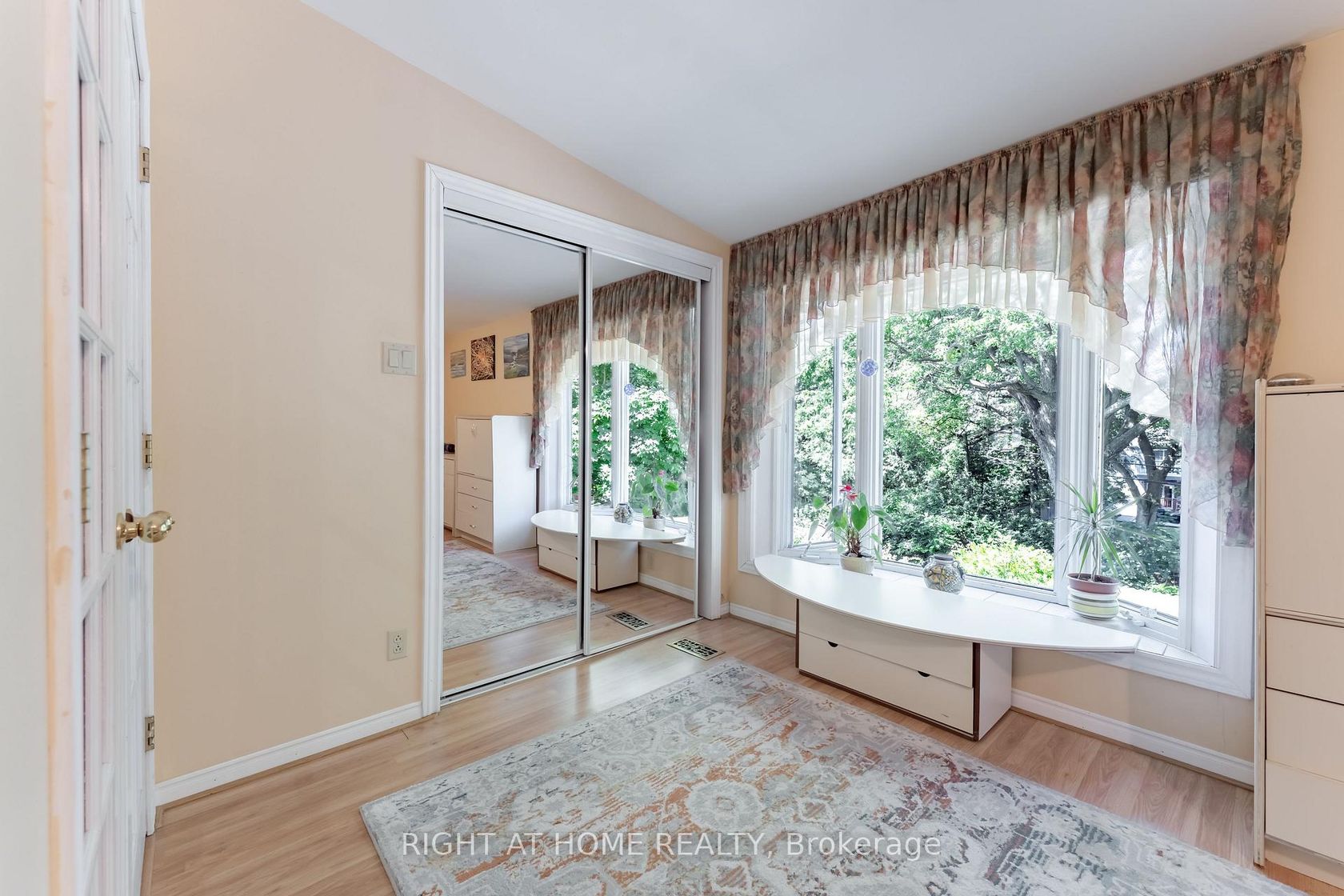 Photo 19 at 30 Allister Avenue, Cliffcrest, Toronto