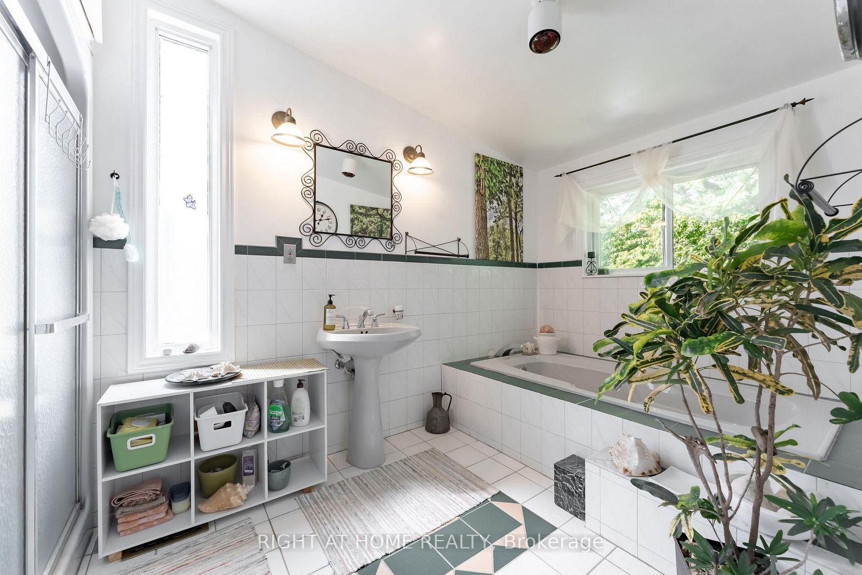 Photo 21 at 30 Allister Avenue, Cliffcrest, Toronto