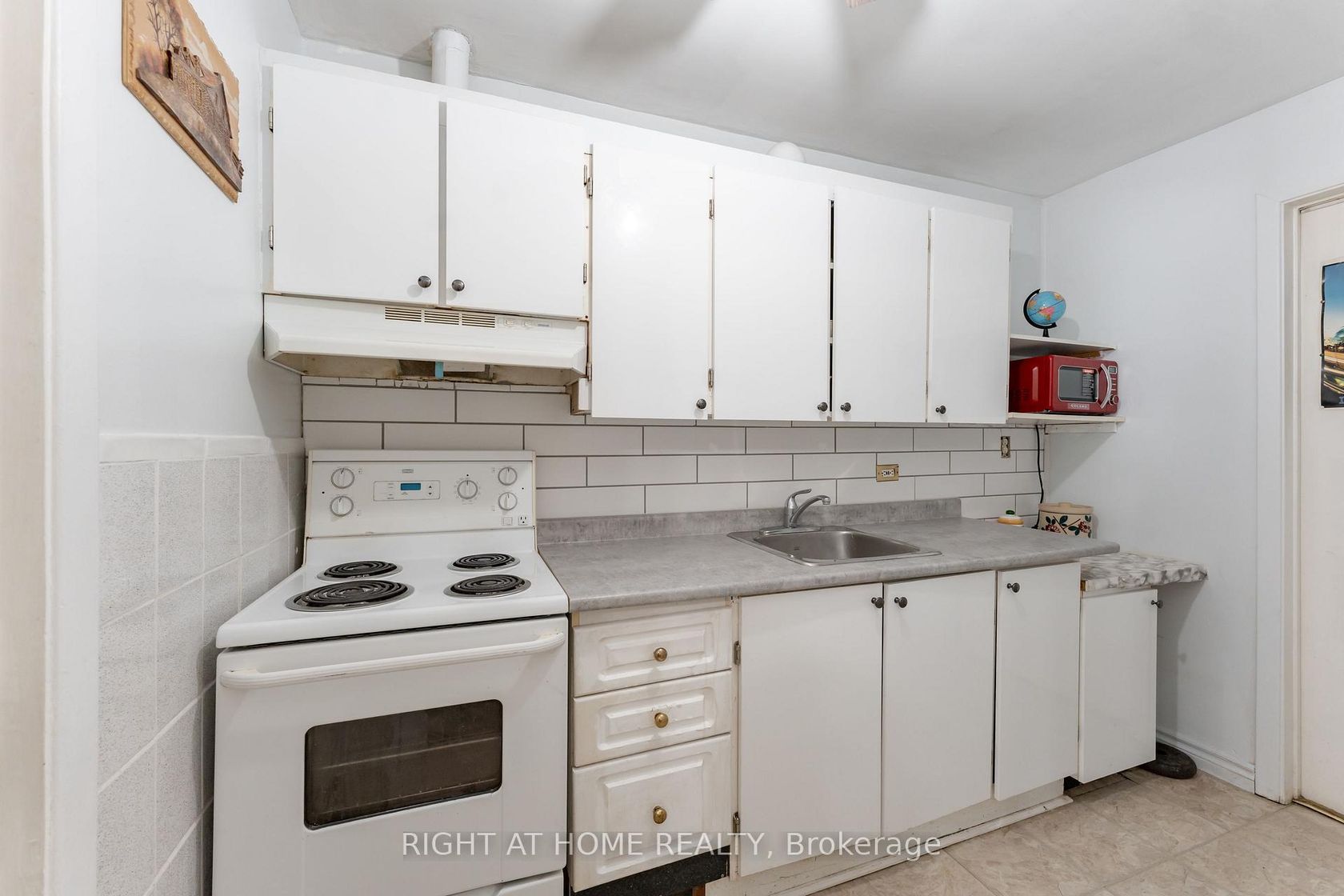 Photo 26 at 30 Allister Avenue, Cliffcrest, Toronto