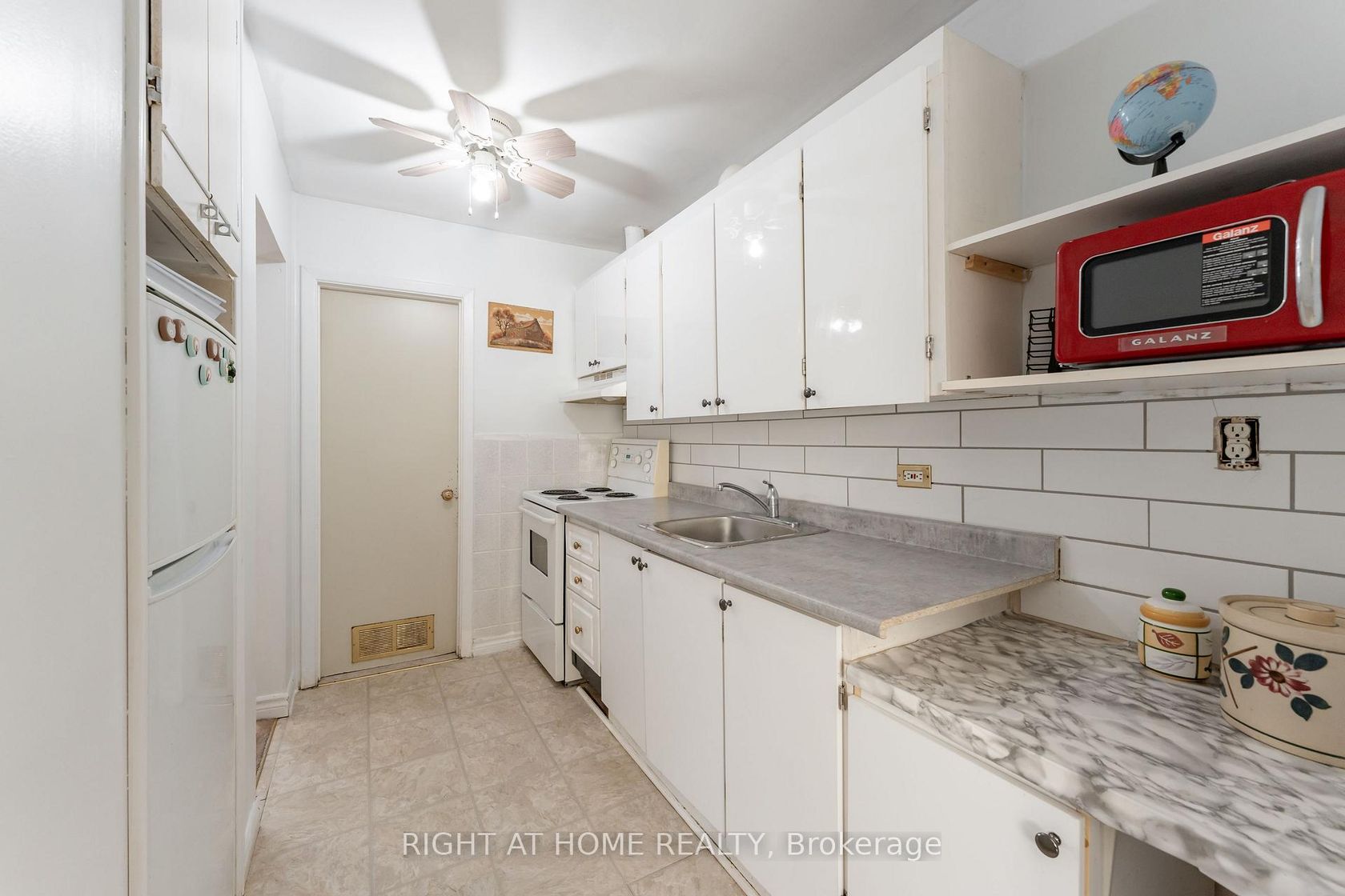 Photo 27 at 30 Allister Avenue, Cliffcrest, Toronto