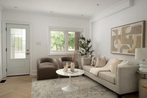 Photo 4 at 37 Gledhill Avenue, Lumsden, Toronto