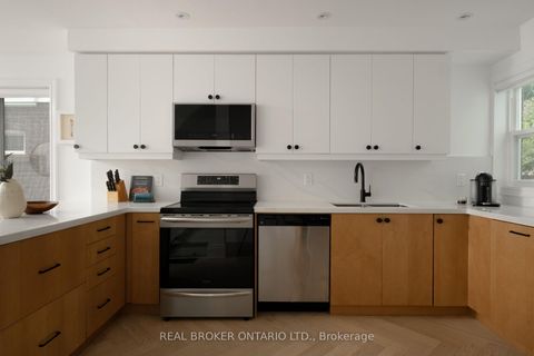 Photo 11 at 37 Gledhill Avenue, Lumsden, Toronto