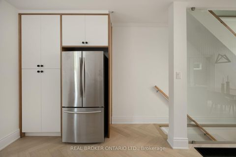 Photo 14 at 37 Gledhill Avenue, Lumsden, Toronto