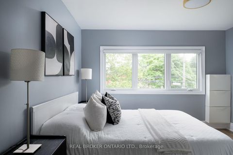 Photo 18 at 37 Gledhill Avenue, Lumsden, Toronto