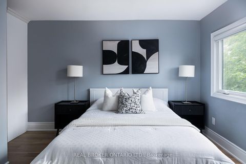 Photo 20 at 37 Gledhill Avenue, Lumsden, Toronto