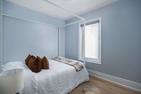 Photo 24 at 37 Gledhill Avenue, Lumsden, Toronto