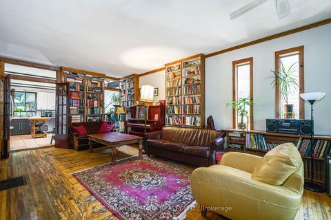 Photo 1 at 204 Yarmouth Road, Junction, Toronto