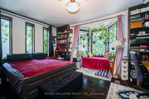 Photo 6 at 204 Yarmouth Road, Junction, Toronto