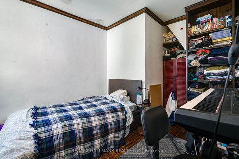 Photo 8 at 204 Yarmouth Road, Junction, Toronto