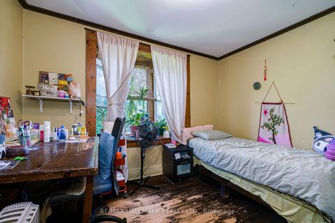Photo 9 at 204 Yarmouth Road, Junction, Toronto
