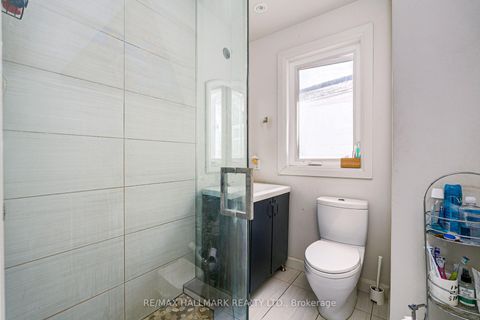 Photo 10 at 204 Yarmouth Road, Junction, Toronto