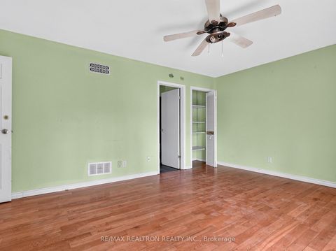 Photo 15 at 110 Glenwoods Avenue, Keswick South, Georgina
