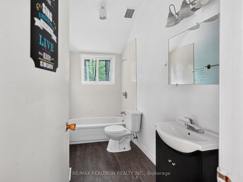 Photo 21 at 110 Glenwoods Avenue, Keswick South, Georgina